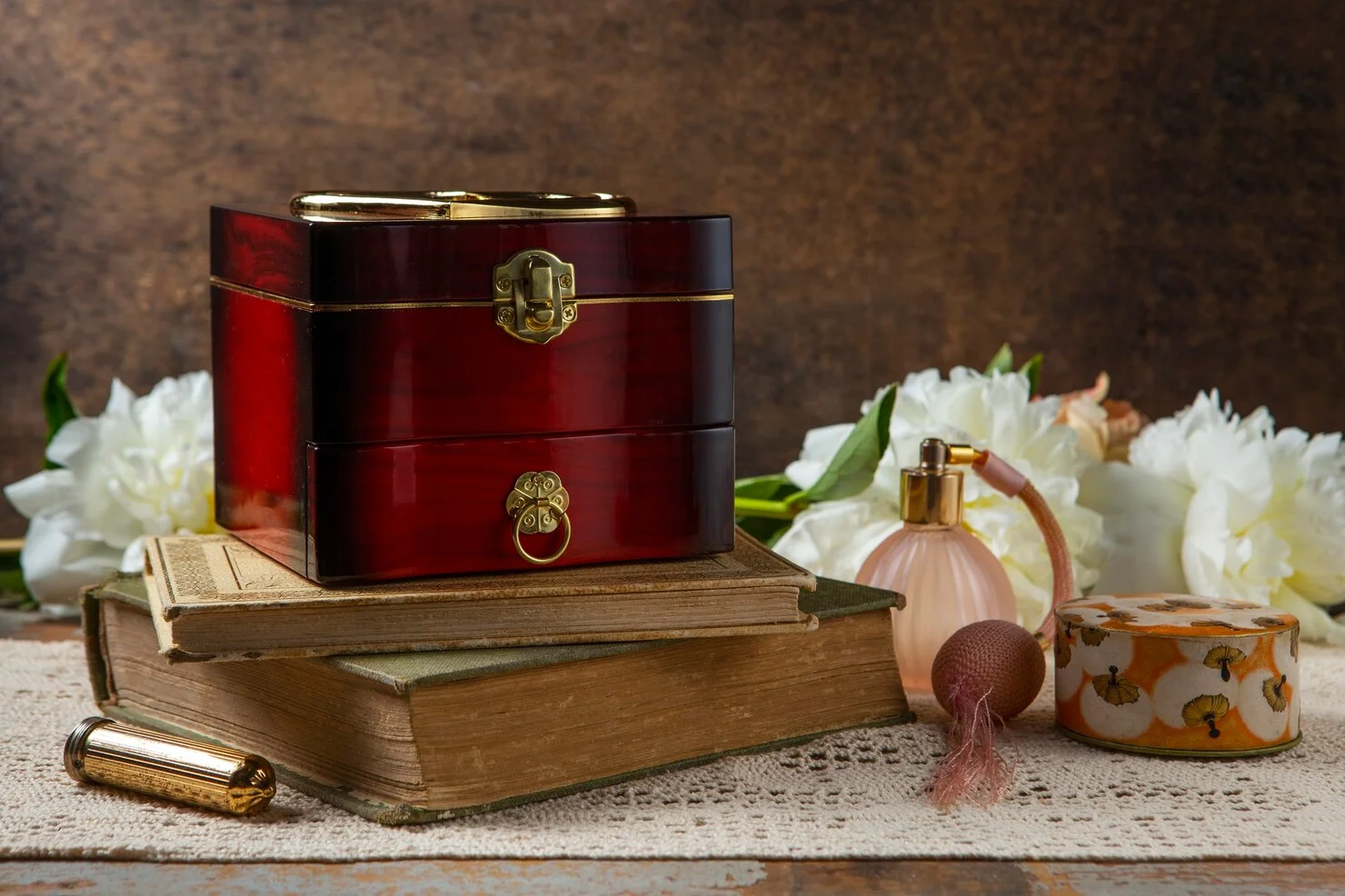 Handcrafted Solid Mahogany Executive Keepsake Chest with Polished Brass Fittings